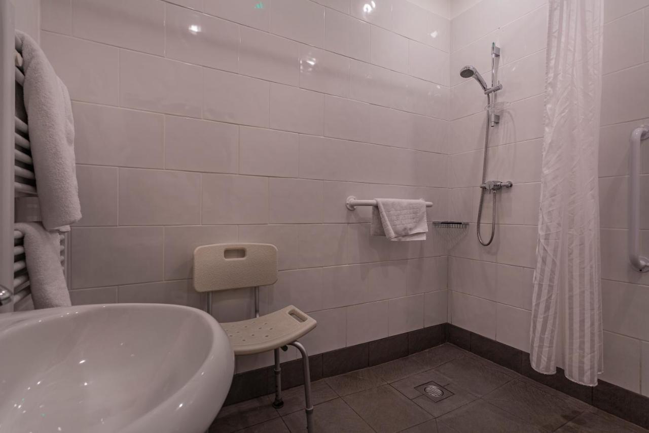 The Bell Inn, Stilton, Cambridgeshire Peterborough Extérieur photo
